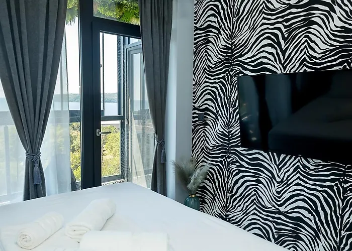 Apartment Royal View - Luxury 2br With Sea Panorama By Flat Manаger Warna