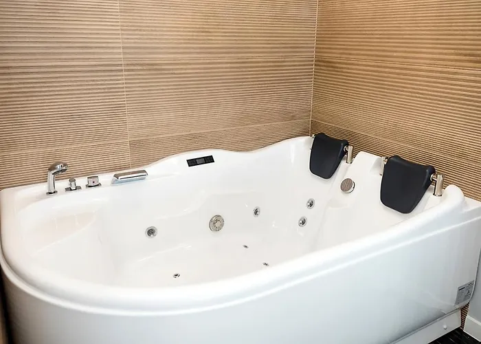 Apartment Royal View - Luxury 2br With Sea Panorama By Flat Manаger Warna